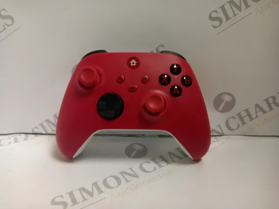 BOXED UNBRANDED GAMING CONTROLLER RED