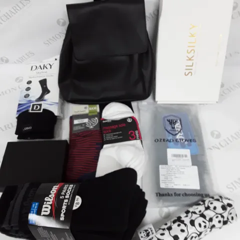 MEDIUM BOX OF ASSORTED ACCESSORIES TO INCLUDE SOCKS GLOVES AND WALLETS