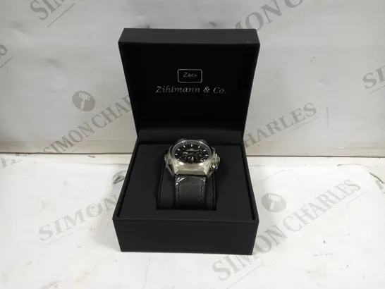 MEN’S ZIHLMANN & CO CHRONOGRAPH WATCH – MODEL ZC100 – STAINLESS STEEL CASE – BLACK DIAL WITH SUB DIALS – 5ATM WATER RESISTANT – BLACK GENUINE LEATHER STRAP 