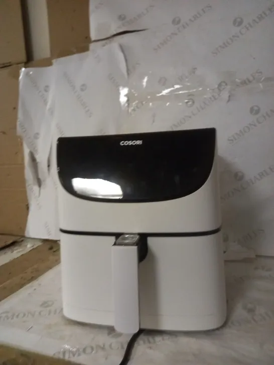 COSORI AIR FRYER 1700W MAX XXL 5.5L DIGITAL TOUCHSCREEN - WHITE