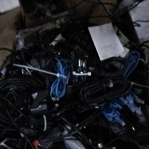 LARGE QUANTITY OF ASSORTED CABLES AND ELECTRICAL WALL BRACKETS AND STANDS