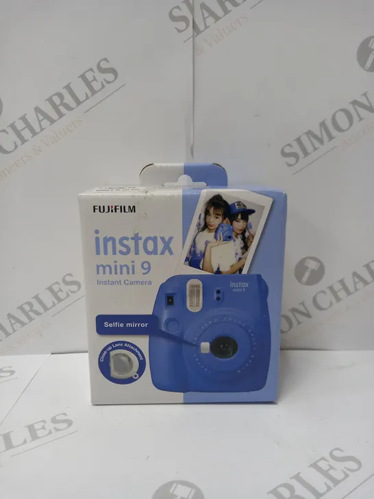 BRAND NEW BOXED FUJIFILM INSTAX MINI 9 INSTANT CAMERA