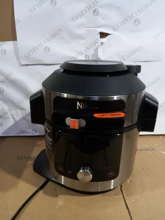 NINJA FOODI SMARTLID 7.5L 15 IN 1 MULTI COOKER & AIR FRYER