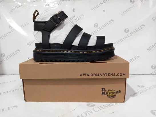 BOXED PAIR OF DR MARTENS BLAIRE OPEN TOE SANDALS IN BLACK UK SIZE 6 