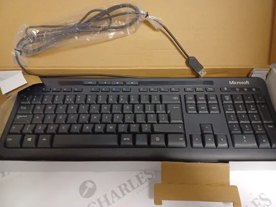 BOXED MICROSOFT WIRED 600 DESKTOP KEYBOARD 