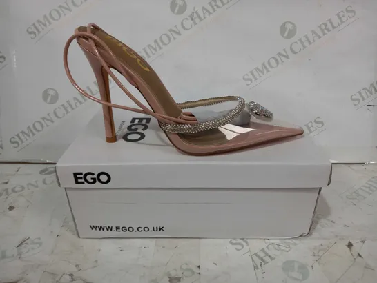 BOXED PAIR OF EGO POINTED CLOSED TOE HEELS IN NUDE COLOUR W. JEWEL EFFECT UK SIZE 4