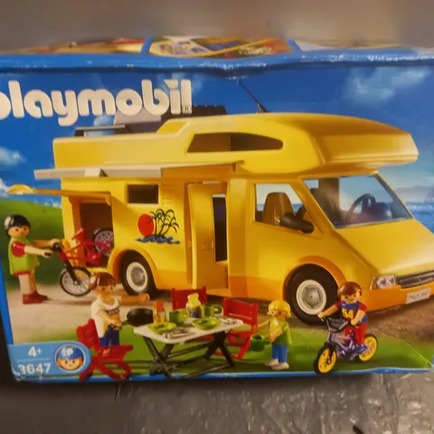 PLAYMOBILE CARAVAN PLAYSET - 3647