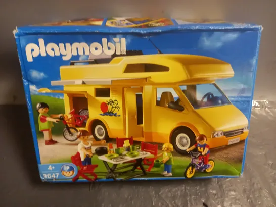 PLAYMOBILE CARAVAN PLAYSET - 3647