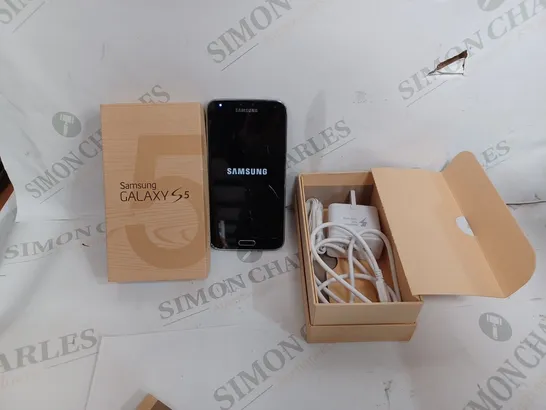 SAMSUNG GALAXY S 5 SMART PHONE