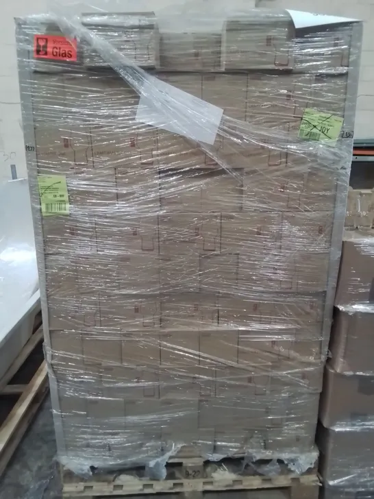 PALLET CONTAINING APPROXIMATELY 330 6-PACK BOXES OF BRAND NEW 38CL BIER CLUB BRANDED TUMBLERS