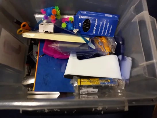 LOT OF ASSORTED STATIONARY AND OFFICE ITEMS TO INCLUDE PAPER, FILES, PENS AND LAMINATOR POUCHES