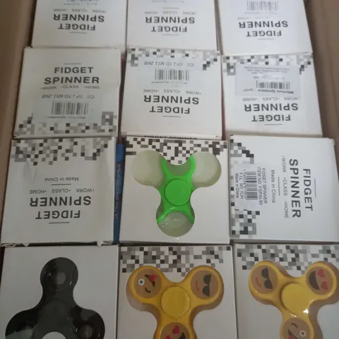 BOX OF APROX 150 FIDGET SPINNERS 