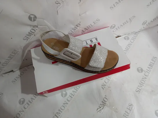 BOXED PAIR OF WEDGE SANDALS IN WHITE SIZE 7