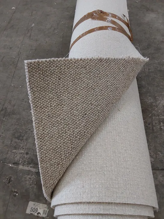 ROLL OF QUALITY CARPET // SIZE: UNSPECIFIED 