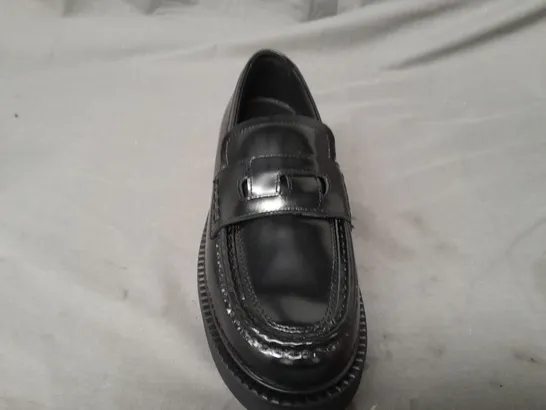 BOXED PAIR OF SHOES & OTHER STORIES LOAFERS IN BLACK EU SIZE 39