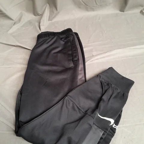 NIKE LARGE STANDARD FIT TAPER LEG REGULAR LENGTH