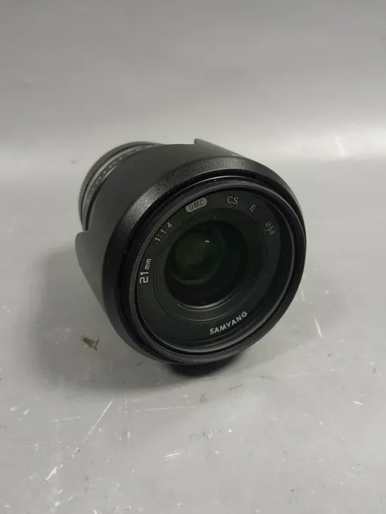 SAMYANG 21MM 1:1:4 CAMERA LENS 