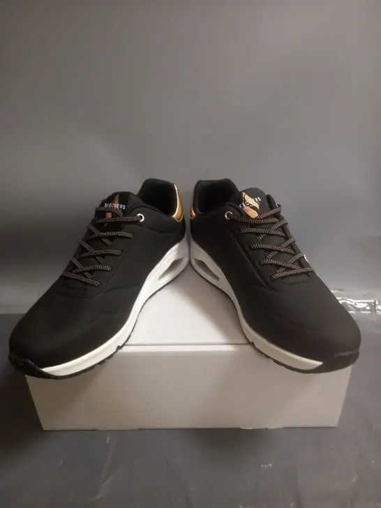 SKECHERS UNO TRAINERS BLACK WITH GOLD TRIM SIZE 8