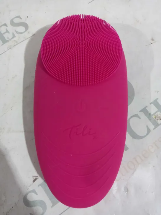 TILI RECHARGEABLE VARIABLE SPEED SILICONE FACIAL CLEANSING BRUSH FUCHSIA