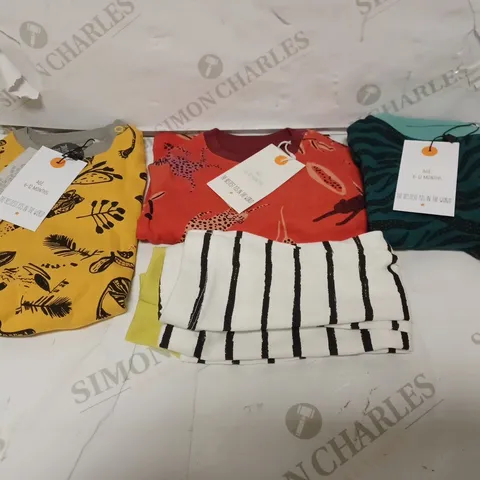 LOT OF APPROXIMATELY 27 PAIRS OF BRAND NEW JAMMIE DOODLES PYJAMAS IN SIZE 6-12 MONTHS IN VARYING DESIGNS