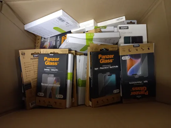 BOX OF APPROX 25 ASSORTED PHONE ITEMS TO INCLUDE - QDOS HYBRID SAMSUNG GALAXY S23 ULTRA - PANZER GLASS SCREEN PROJECTOR - XQISIT FLEX CASE ETC