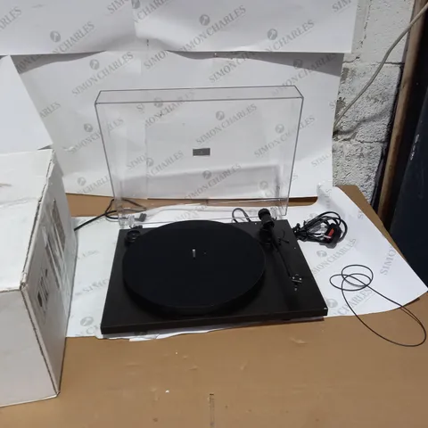 PRO-JECT AUDIO PRIMARY E TURNTABLE - BLACK