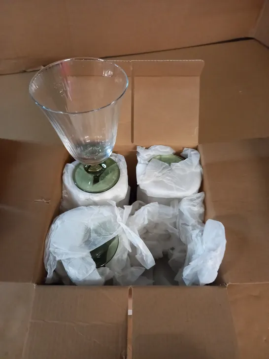 BOXED OLIVER BONAS LOWES SET OF FOUR WINE GLASSES