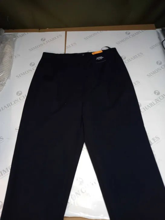 M&S TAPERED ANKLE GRAZER NAVY (SHORT) - SIZE 10 