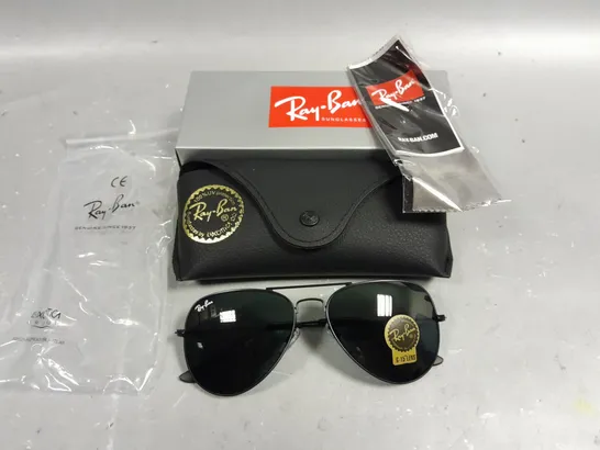 RAY BAN GLASSES WITH G-15 LENSES AND BLACK FRAME IN CASE