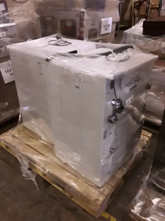 PALLET OF TWO ASSORTED WHITE GOOD APPLIANCES TO INCLUDE; CANDY ULTRA HCU14102DE FREESTANDING WASHING MACHIN CANDY SMART PRO FREESTANDING WASHING MACHINE WHITE