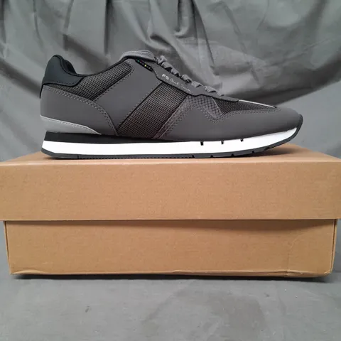 BOXED PAIR OF PAUL SMITH SHOES IN GREY UK SIZE 9