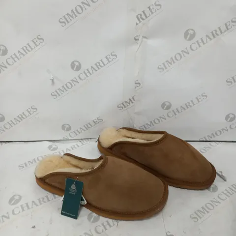 EMU AUSTRALIA MEN ESPRENCE SLIPPER - CHESTNUT SIZE 8 - BOXED 