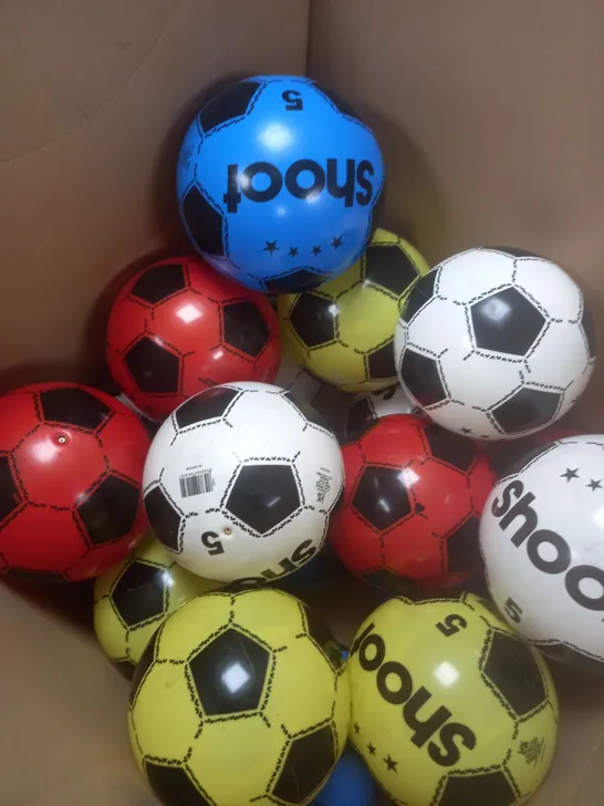 BOXED 18 PIECE FLY AWAY FOOTBALLS IN MULTIPLE COLOURS TO INCLUDE YELLOW, RED, WHITE ETC