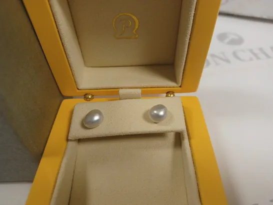 BOXED PAIR OF PASPALEY PEARL EARRINGS