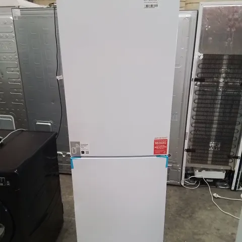 HOOVER 55CM WIDE FREESTANDING LOW FROST FRIDGE FREEZER IN WHITE -COLLECTION ONLY- 