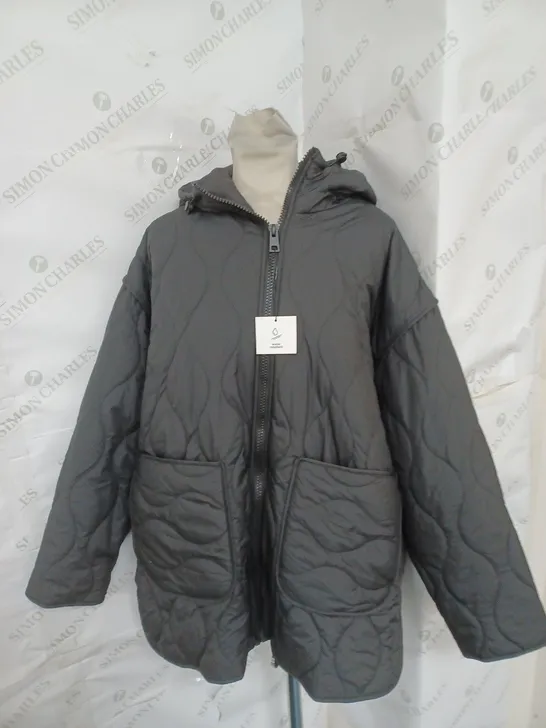 ZARA QUILTED PUFFER JACKET IN BLACK SIZE M