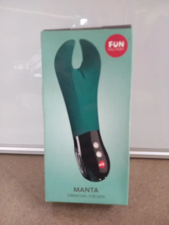 BOXED MANTA VIBRATING STROKER