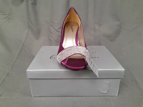 BOX OF APPROXIMATELY 12 PAIRS OF OCCASIONS BY CASANDRA PEEP TOE HIGH HEEL SHOES IN PURPLE W. JEWEL EFFECT - VARIOUS SIZES