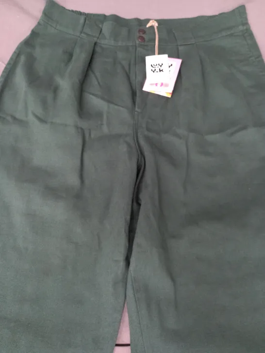 LUCY & YAK ADDISON TROUSERS IN POSY GREEN SIZE 42R