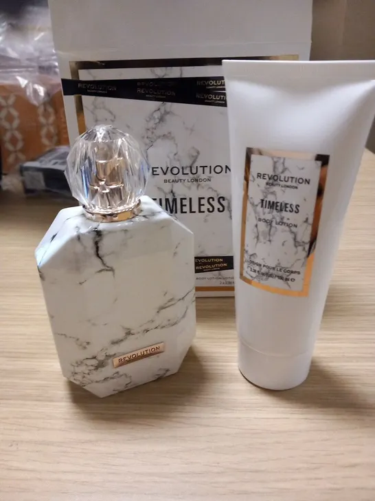 BOXED REVOLUTION TIMELESS EAU DE TOILETTE GIFT SET 