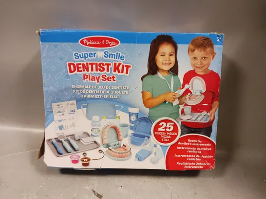 BOXED SUPER SMILE DENTIST PLAY SET RRP £34.99