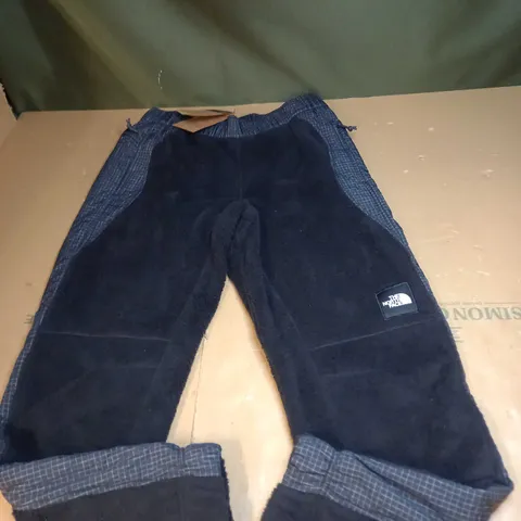 THE NORTH FACE FLEECED TROUSERS SIZE M