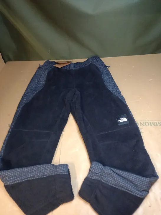 THE NORTH FACE FLEECED TROUSERS SIZE M