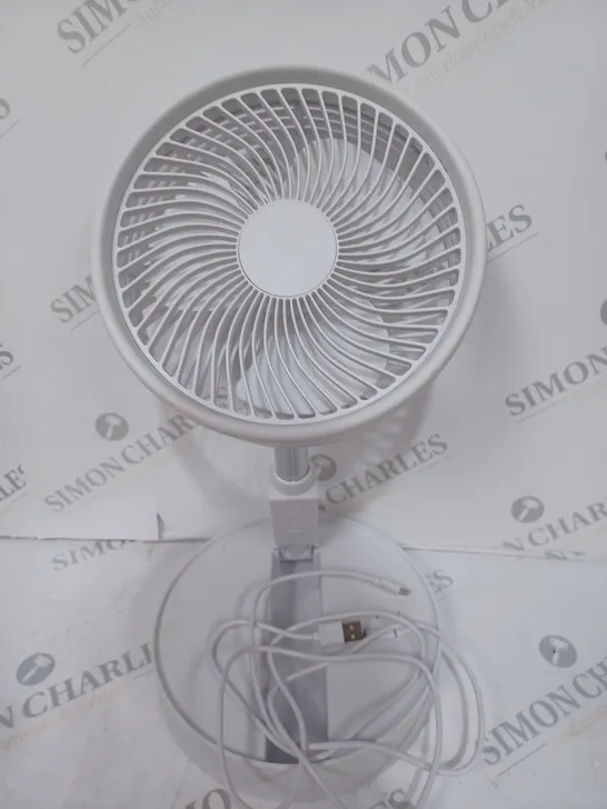 BELL & HOWELL RECHARGEABLE EXTENDABLE DESK & FLOOR FAN, WHITE