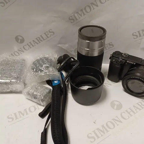 SONY ZV-E10 4K VLOG CAMERA WITH ACCESSORIES