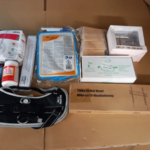 LARGE QUANTITY OF ASSORTED HOUSEHOLD ITEMS TO INCLUDE HEAT ALARM, TV WALL MOUNT AND DOG POOP BAGS