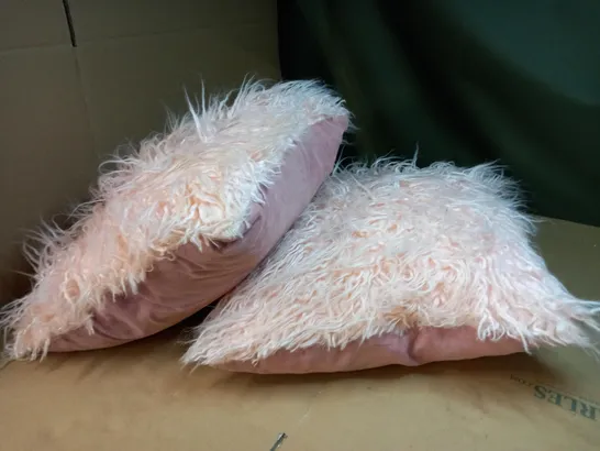 DESIGNER TWIN PINK FLUFFY CUSHION SET 