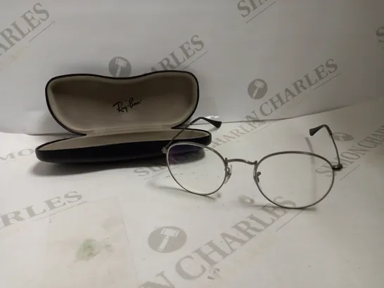 RAY-BAN ROUND METAL FRAMES WITH CASE - RB3447V