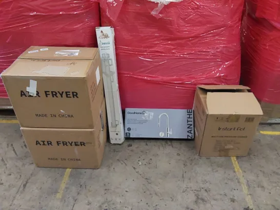 PALLET OF ASSORTED ITEMS INCLUDING: AIR FRYERS, PRESSURE COOKER, KITCHEN TAP, RETRACTABLE SAFETY GATE 