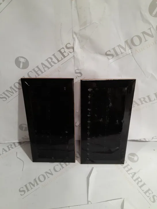 SMALL BOX OF WALL TILES IN BLACK